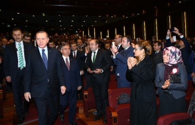 Cumhurbaşkanı Erdoğan Açıklaması 'Memuru Olduğu Devlete Kılıç Sallayan Kim Olursa Asla Affetmeyeceğiz'