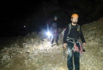 İSMAIL AYDıN - Dağda Mahsur Kalan Öğrenciler 3 Saat Sonra Kurtarıldı