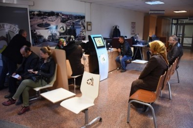 Düzce Belediyesine 10 Bin Kişi Borcunu Yapılandırmak İçin Müracaat Etti