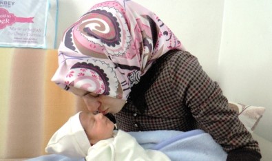 Gaziantep'te Doğan 60 Bininci Çocuğa Ömer Halisdemir'in İsmi Verildi