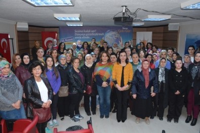 AK Parti'li Kadınlardan Kadına Şiddete Tepki