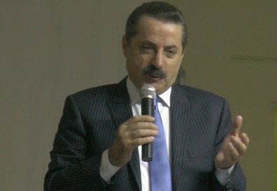 Çelik Açıklaması Elinizden Kalemi Alıp Silah Vermeye Çalışıyorlar