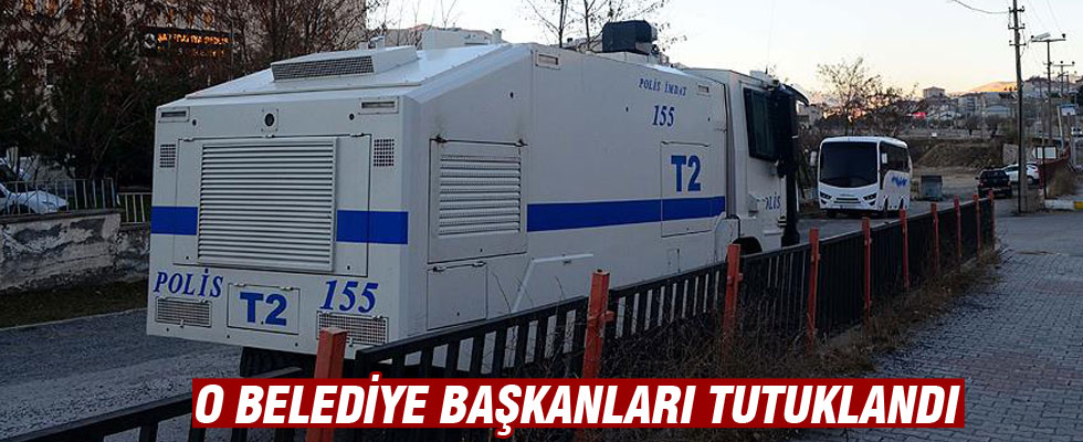 DBP'li Bitlis ve Güroymak belediye başkanları tutuklandı