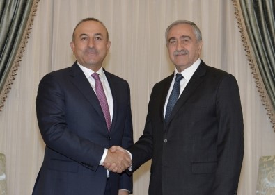 Dışişleri Bakanı Çavuşoğlu, KKTC Cumhurbaşkanı Akıncı İle Görüşüyor