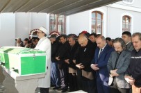 AYÇA TAŞKENT - Kazada Hayatını Kaybeden CHP Eski İl Başkanı Son Yolculuğuna Uğurlandı