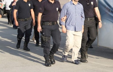 Uşak'ta FETÖ'den 8 Kişi Daha Gözaltına Alındı