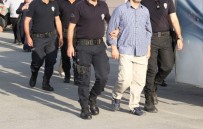 İNFAZ KORUMA - Uşak'ta FETÖ'den 8 Kişi Daha Gözaltına Alındı