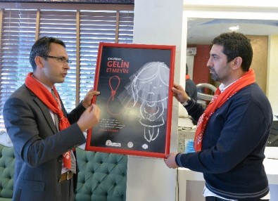 Antalya'da 'Mor Makas' Projesi Sahaya İndi