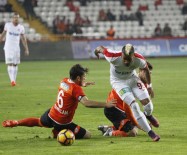 KALE DİREĞİ - Antalyaspor Seriye Bağladı!