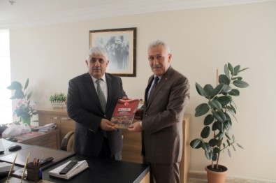 'Demokrasi Zaferi Anı Defteri' Kitap Haline Getirildi