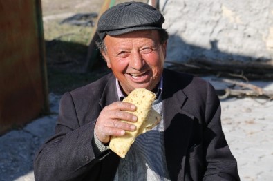 Geleneksel Gözleme Şenliği Ve Yağmur Duası Etkinliği Gemiç Mahallesinde Devam Ediyor