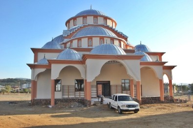 Bingöl'de Mevlana Camisi İbadete Açıldı