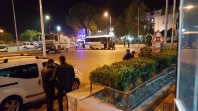 Polis Merkezinde Oğlunu Dövmek İsteyince...