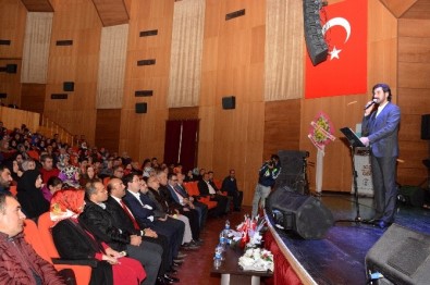 Aksaray'da 'Serdar Tuncer'le Şiir Dinletisi'Ne Yoğun İlgi