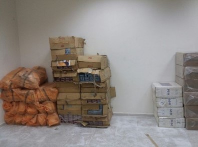 Muradiye'de Kaçak Sigara Operasyonu