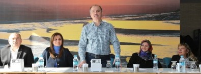 Başkan Gürlesin, Çalışmaları Pamukkaleli Kadınlara Anlattı