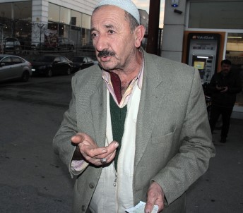 Dolandırıcıya 650 Lirasını Kaptırdı