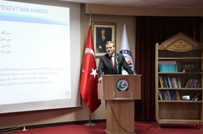 Giresun Üniversitesinde 'Ahmet Yesevi'yi Anlamak' Konferansı Yapıldı
