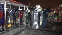 İstanbul'da yağış seferleri iptal ettirdi