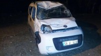MUZAFFER DEMİREL - Yozgat'ta Trafik Kazası Açıklaması 2 Yaralı