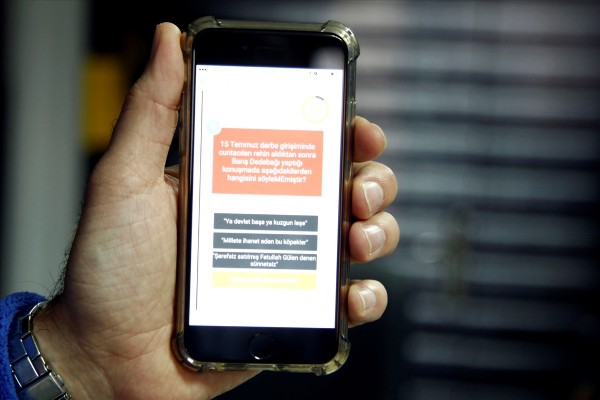 FETÖ'nün darbe girişimi telefonda