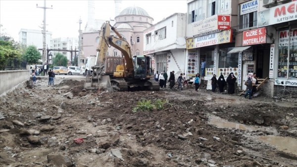 Cizre Belediyesi'nden 'Sokak Sağlıklaştırılması' projesi