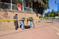 TEZKERE - Askeriye Önündeki Şüpheli Paket Tezkereci Valizi Çıktı