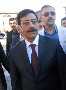 Diyarbakır Büyükşehir Belediyesi'ne Kayyum Olarak Atanan Atilla'dan Tehdit Çıkışı