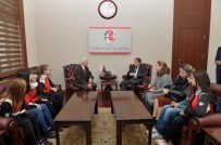 MUSTAFA BAŞ - Gagavuzya'dan Gelen Öğrenciler, Vali Çelik'i Ziyaret Etti