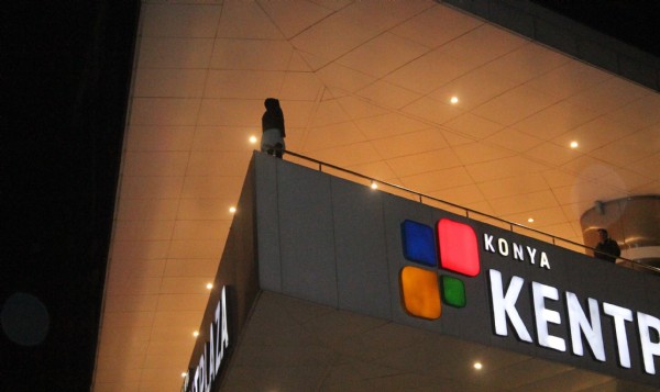 İntihar girişimine internetten canlı yayın