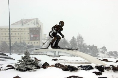 Erciyes'te Kar Sevinci