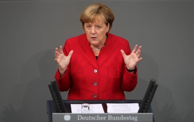 Merkel'in Çözümü Bu Açıklaması Görüşmeler Kesilmesin Ama...