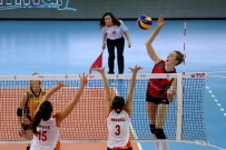 NAZ AYDEMIR - Vakıfbank 7'De 7 Yaptı, Liderliğini Sürdürdü