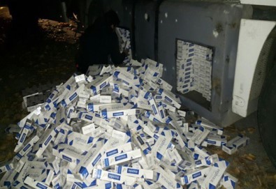 Yakıt Deposuna Gizli 25 Bin 930 Paket Kaçak Sigara Yakalandı
