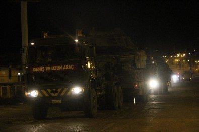 Ankara'dan Yola Çıkan Tanklar Silopi'de