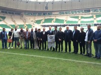 ALİ AY - Arap İş Adamları Timsah Arena'yı İnceledi