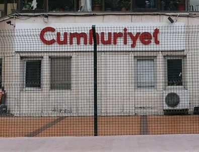 'Cumhuriyet' operasyonunda 2 kişi serbest