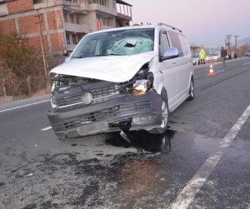 Tosya'da Minibüsün Çarptığı 1 Kişi Hayatını Kaybetti