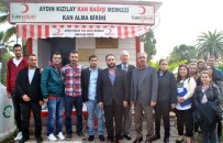 BARıŞ SELÇUK - AK Parti Efeler Gençlik Kollarından Kızılay'a Kan Bağışı