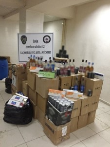 İzmir'de Kaçak İçki Satanlara Polisten Baskın