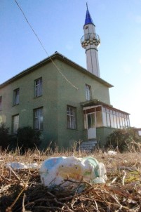 Türkmen Köyü Sakinleri, 8 Yıldır Kapalı Olan Camilerine İmam İstiyor