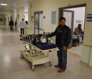 SARıYAPRAK - Kamyonet İle Tekneli Motosiklet Çarpıştı Açıklaması 1 Ölü, 3 Yaralı