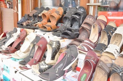 Annenin Fırlattığı Terliğin 'Silah' Sayılması Konusu