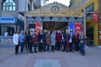 Kosovalı Girişimci Kadınlar Hanımeli Sokağı'nda