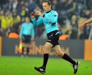 İngiltere - İskoçya maçı Cüneyt Çakır'ın