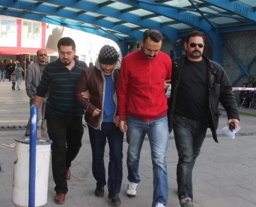 Konya'da 35 Öğretmen Tutuklandı