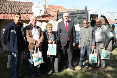 Sultandere Köy'ünden Aşevi'ne 4 Ton Kabak Bağışı