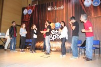 Yozgat'ta KYK Öğrencileri  'Tiyatro Sporu' İle Hem Oynadı Hem Eğlendi