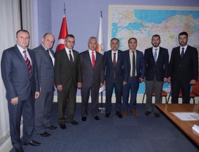 AK Parti Salihli İlçe Başkanlığı'na Selçuk Dinç Atandı