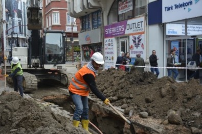 Fatsa'da 30 Yıllık Su Şebeke Hattı Yenilendi